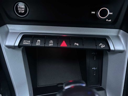 Used 2023 Audi Q3 2.0T Premium image 18