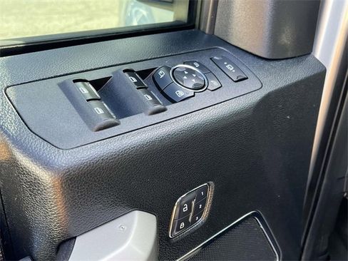 Used 2018 Ford F250 Lariat w/ Lariat Value Package image 16