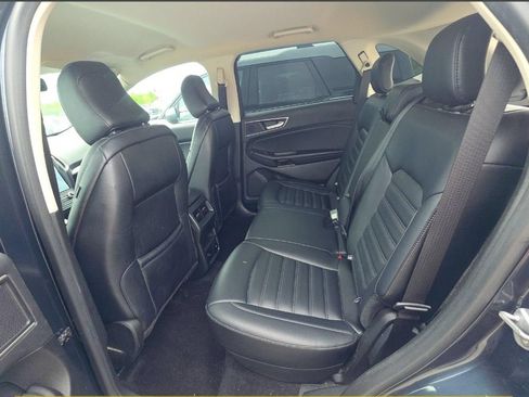 Used 2022 Ford Edge SEL w/ Convenience Package AWD/4WD image 9
