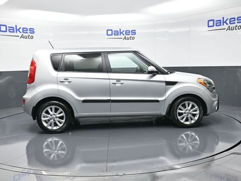 Used 2013 Kia Soul + image 9