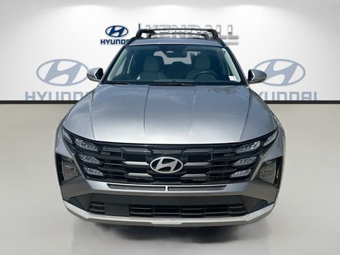 Used 2025 Hyundai Tucson SEL FWD image 2