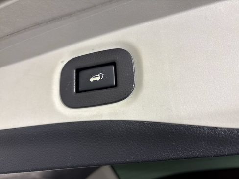 Used 2019 Nissan Rogue SL FWD image 22
