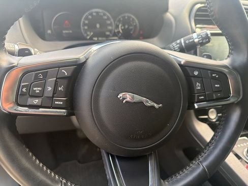 Used 2018 Jaguar F-PACE Prestige AWD/4WD image 15