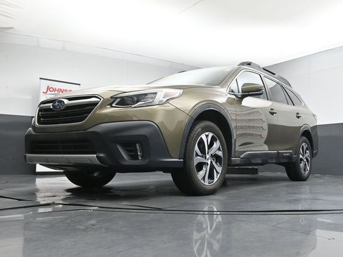 Used 2020 Subaru Outback Limited AWD/4WD image 35