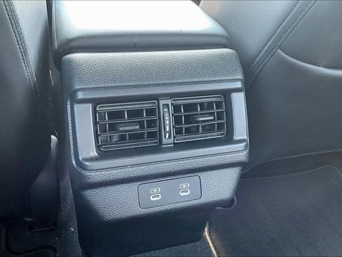 Used 2023 Honda Accord EX-L image 10