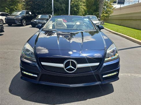Used 2015 Mercedes-Benz SLK 350 image 2