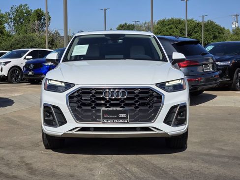 Certified 2023 Audi Q5 2.0T Premium w/ Convenience Package AWD/4WD image 4