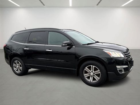 Used 2017 Chevrolet Traverse LT AWD/4WD image 6