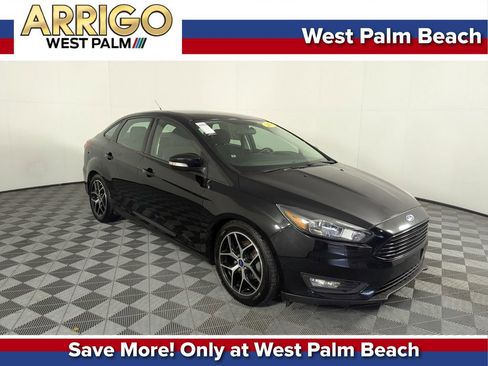 Used 2017 Ford Focus SE image 1