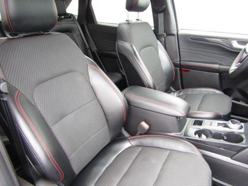 Used 2023 Ford Escape ST-Line w/ Tech Pack #1 image 11