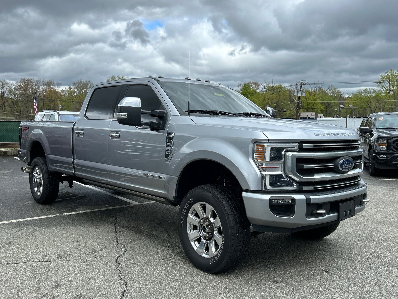 Used 2022 Ford F350 Platinum AWD/4WD image 1