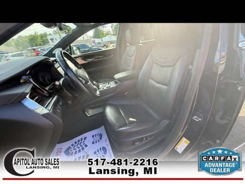 Used 2020 Cadillac XT5 Premium Luxury AWD/4WD image 12