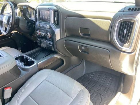 Used 2019 GMC Sierra 1500 SLT w/ SLT Premium Plus Package AWD/4WD image 24