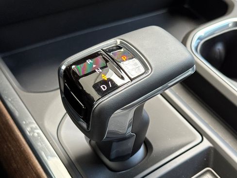 New 2026 Chevrolet Silverado 1500 High Country AWD/4WD image 19