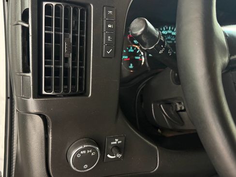 Used 2016 Chevrolet Express 3500 LT w/ LT Preferred Equipment Group image 60