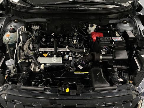 Used 2024 Nissan Kicks SR w/ SR Premium Package FWD image 11