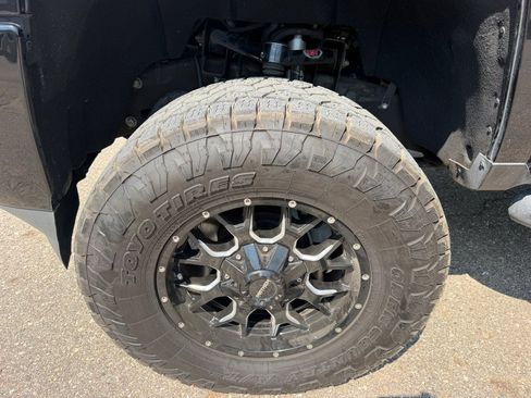 Used 2018 Chevrolet Silverado 2500 LTZ AWD/4WD image 14