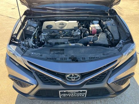 Used 2023 Toyota Camry SE image 18
