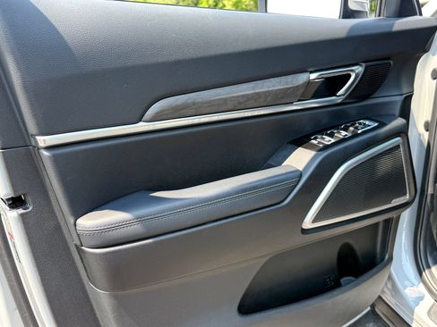 Certified 2024 Kia Telluride EX X-Line AWD/4WD image 16
