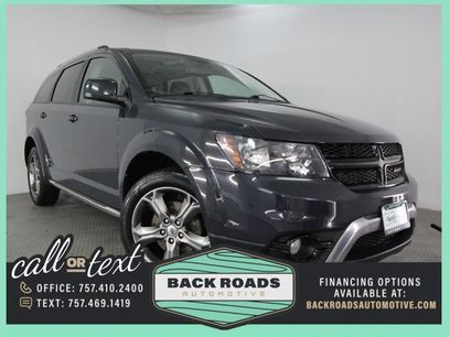 Used 2018 Dodge Journey Crossroad w/ Nav & Sun Group
