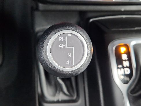 Used 2024 Jeep Wrangler Unlimited Rubicon w/ Convenience Group image 25