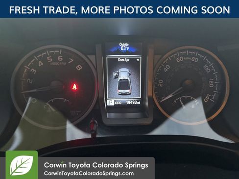 Used 2021 Toyota Tacoma TRD Sport w/ Technology Package image 13