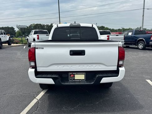 Used 2019 Toyota Tacoma SR w/ SR Convenience Package RWD image 7