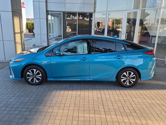 Used 2017 Toyota Prius Prime Premium FWD image 12