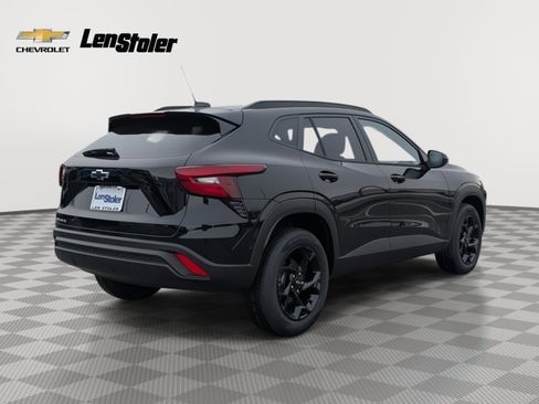 New 2026 Chevrolet Trax LT w/ Midnight Edition image 3