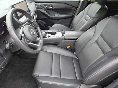 Used 2024 Nissan Rogue SL w/ SL Premium Package image 13