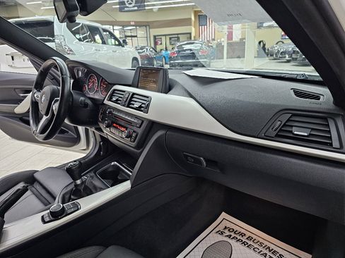 Used 2015 BMW 320i Sedan image 21