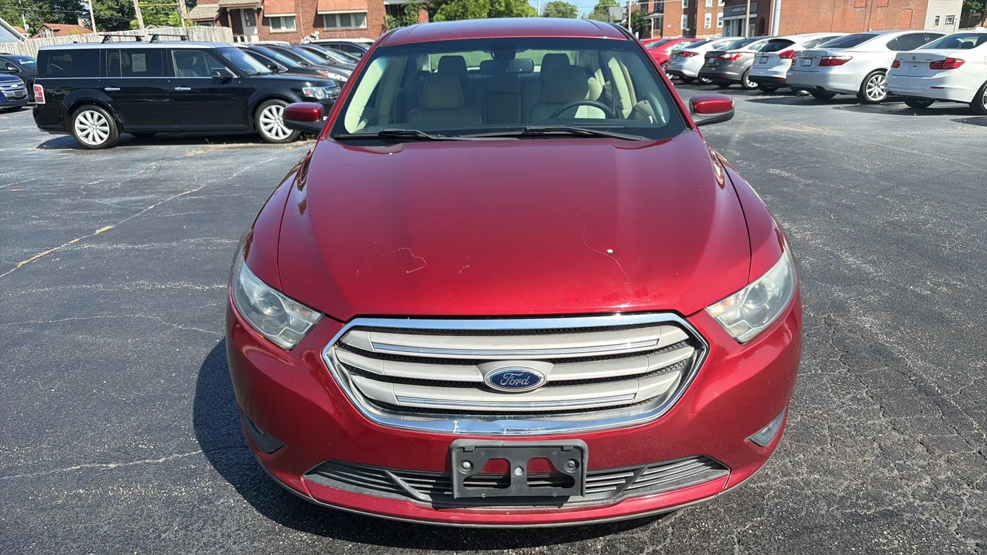 Used 2013 Ford Taurus SEL FWD image 2