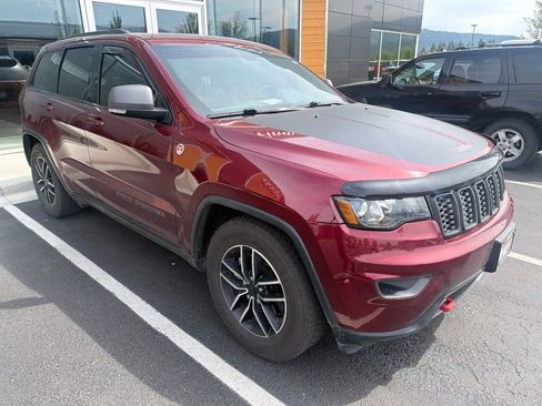 Certified 2021 Jeep Grand Cherokee Trailhawk AWD/4WD image 4