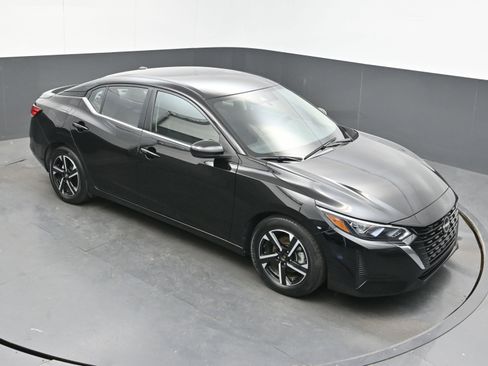 Used 2024 Nissan Sentra SV image 28