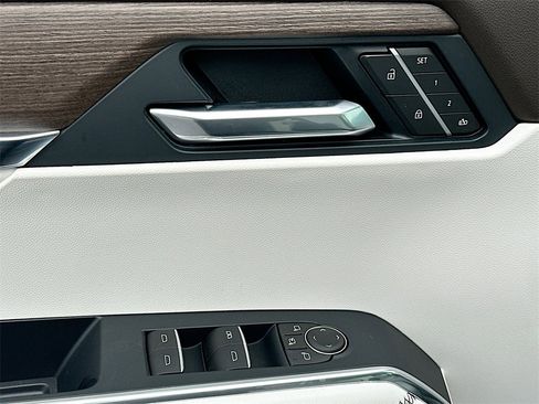 New 2026 GMC Acadia Denali w/ Super Cruise Package image 21