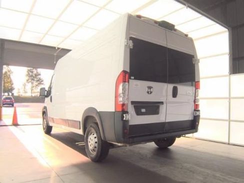Used 2023 RAM ProMaster 2500 FWD image 2