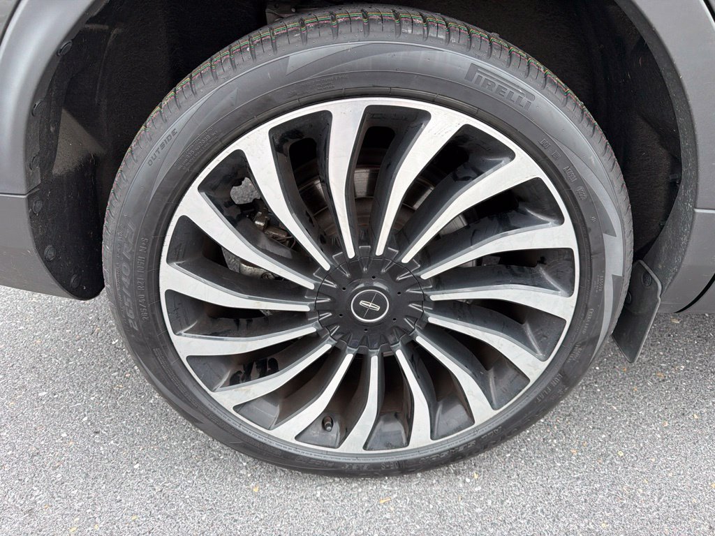 Certified 2022 Lincoln Nautilus Black Label w/ Class II Trailer Tow Package AWD/4WD image 11