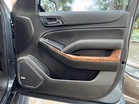 Used 2019 Chevrolet Tahoe Premier RWD image 20