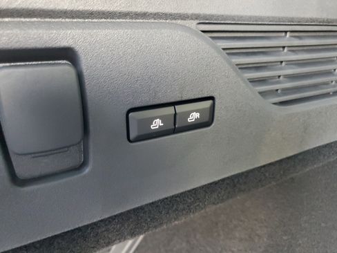 New 2026 Lincoln Nautilus Premier w/ Equipment Group 102A image 33