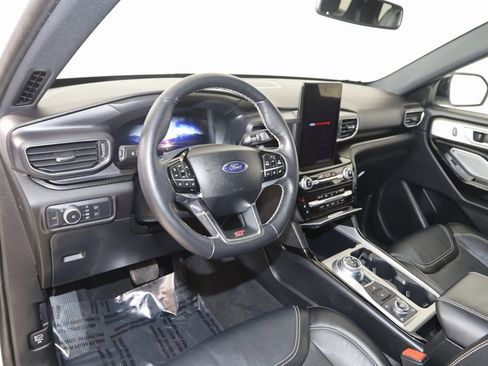 Used 2022 Ford Explorer ST w/ Equipment Group 401A image 28