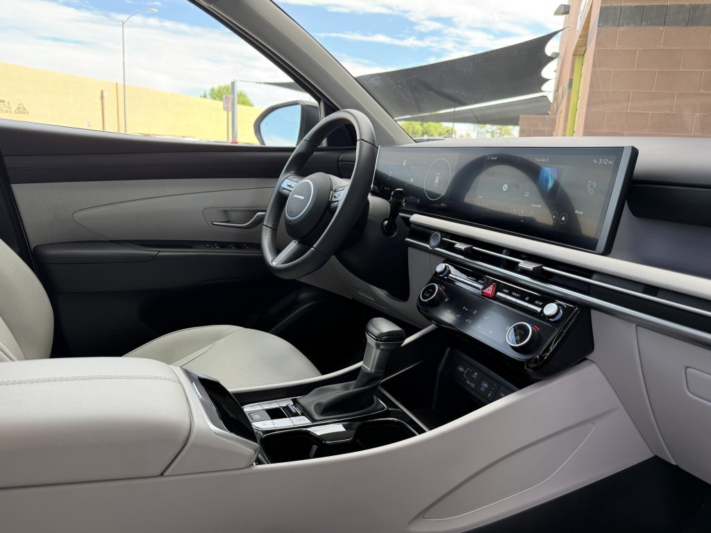 Used 2026 Hyundai Tucson SEL FWD image 38