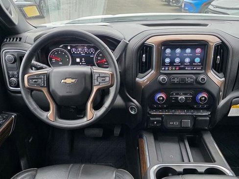 Certified 2021 Chevrolet Silverado 1500 High Country RWD image 17