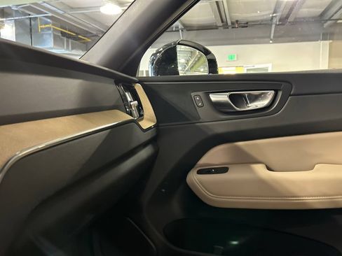 Used 2026 Volvo XC60 B5 Plus w/ Protection Package Premier AWD/4WD image 20