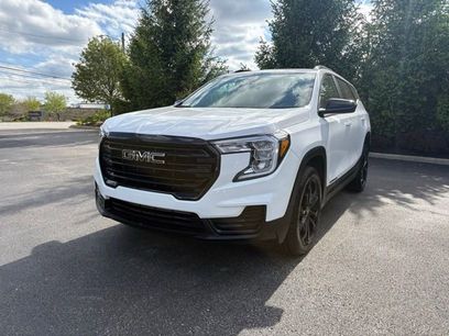 Used 2022 GMC Terrain SLE w/ Driver Convenience Package