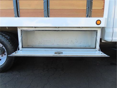 Used 2022 Ford F550 XL w/ Power Equipment Group image 9