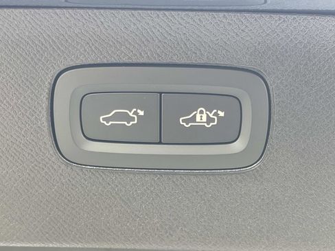 New 2026 Volvo XC90 B6 Plus w/ Protection Package Premier image 12