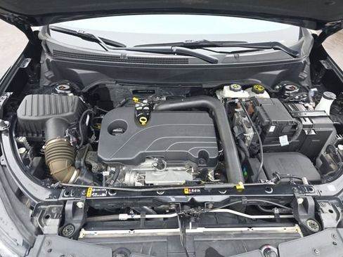 Used 2023 Chevrolet Equinox LT image 30