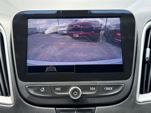 Used 2022 Chevrolet Malibu LT image 13