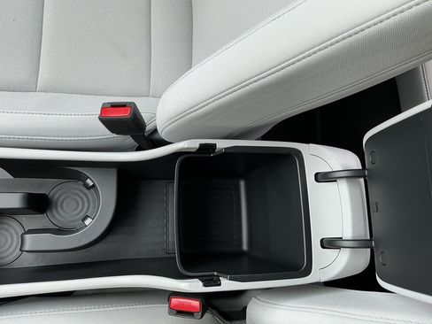 Used 2026 Hyundai Kona SE AWD/4WD image 18