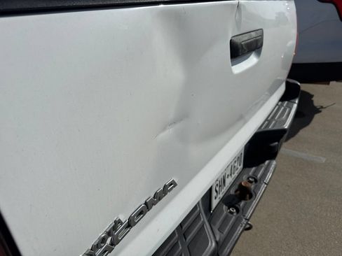 Used 2012 Toyota Tacoma 2WD Regular Cab image 11